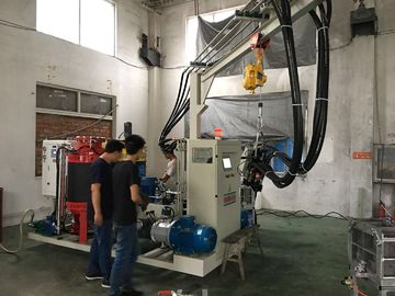 Industrieel polyurethaan schuimmachine schuimopbrengst 20-50 kg/min